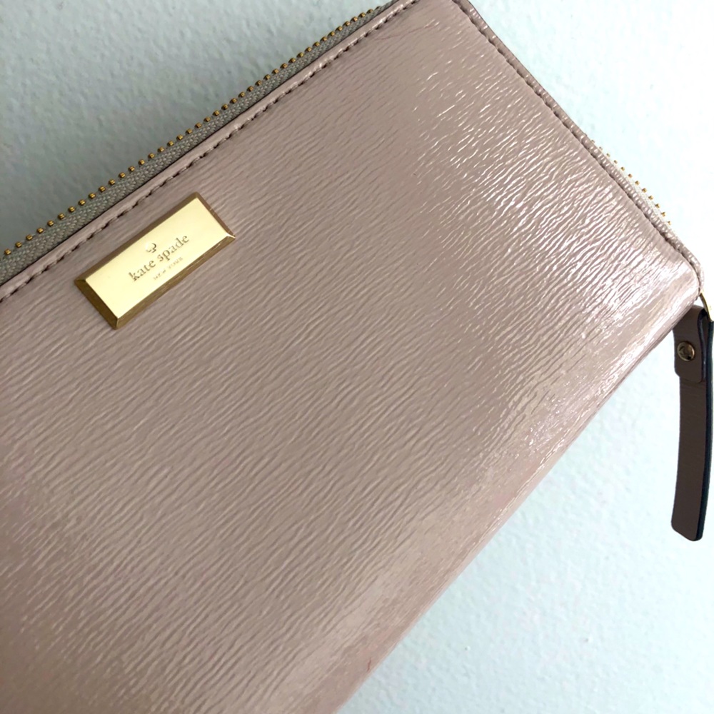 Kate spade textured patent leather wallet, taupe